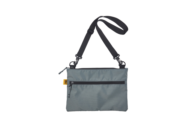 3259262224_80%27s FLAT POUCH SM_Graphite.jpg